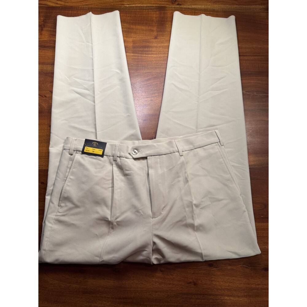 Monterey Club Men’s Beige Khaki Pleated Preppy Dress Golf Pants unhemmed 36 -NEW